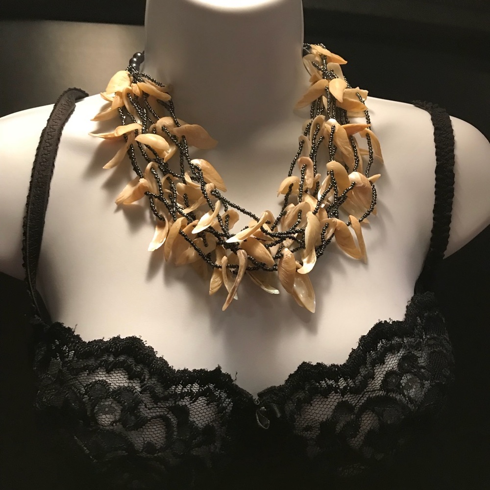 Charming Vintage Statement Necklace, Shells - Picture 2 of 7